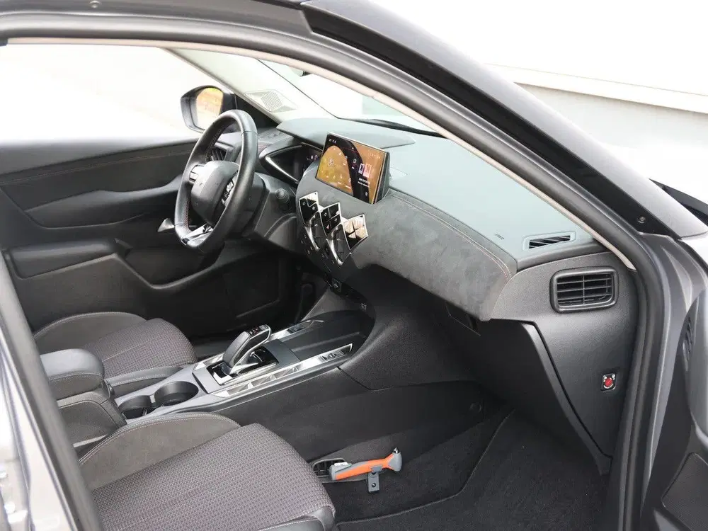 DS Automobiles DS 3 DS DS 3 E-Tense Performance Line 54 kWh 15 uit 2024, foto 10