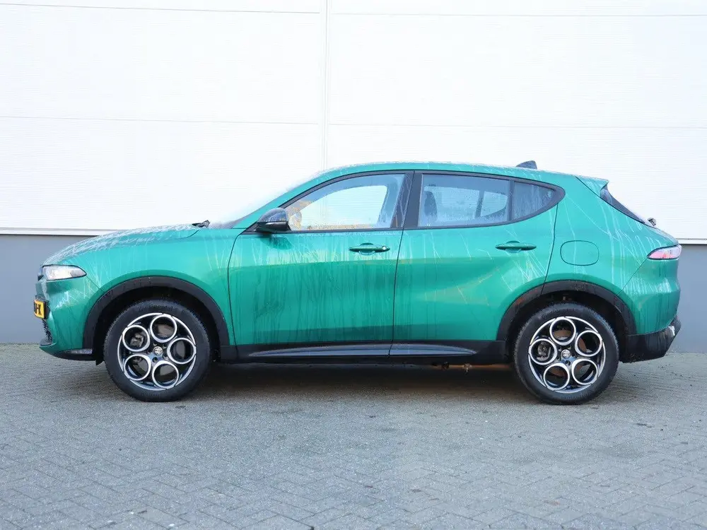 Alfa Romeo Tonale 1.3T PHEV Ti uit 2025, foto 2