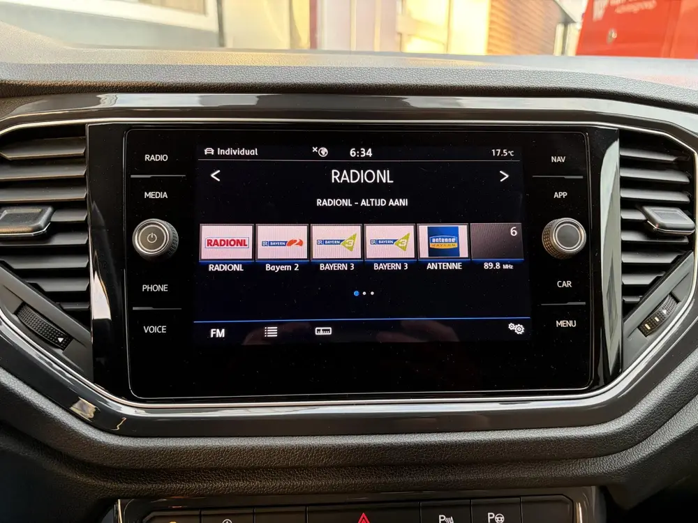 Volkswagen T-Roc 1.5 TSI Sport 3x R-Line | Climate |Camera | uit 2019, foto 16