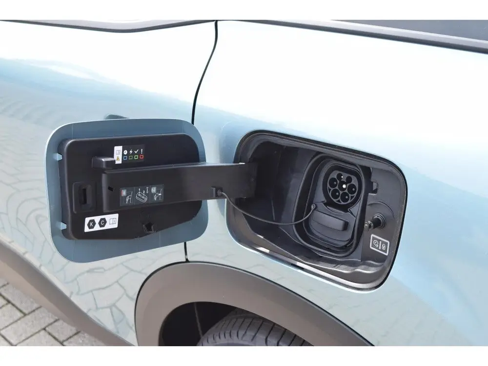 Citroën C4 Ë-C4 Feel Pack 50 kWh 136pk uit 2023, foto 9