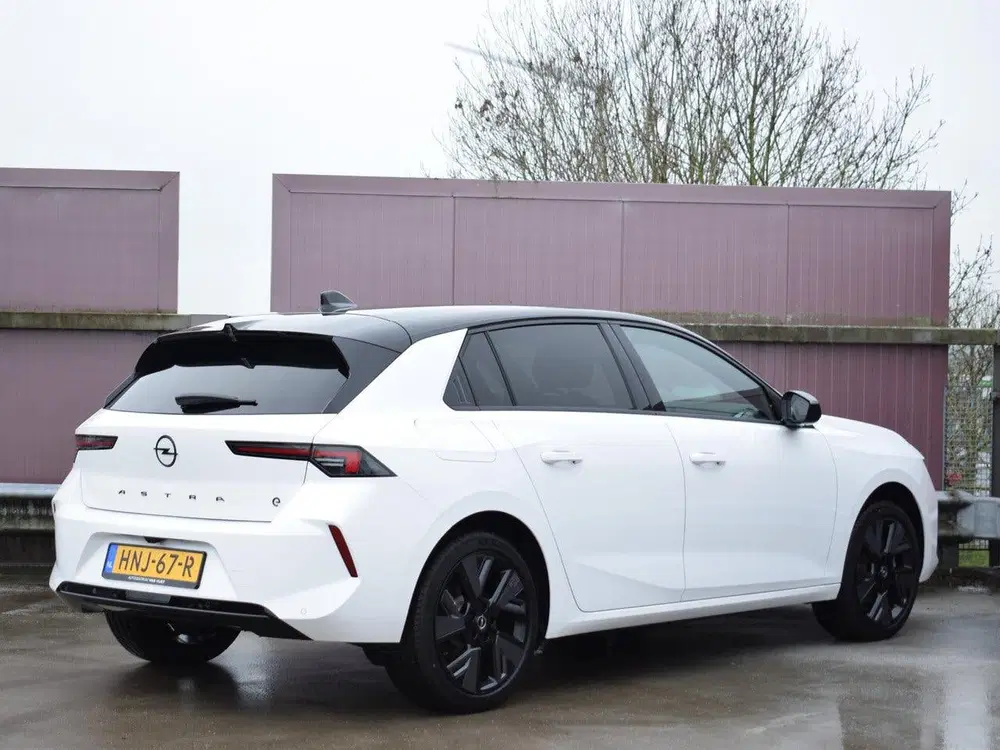 Opel Astra Electric 54 kWh GS uit 2025, foto 4