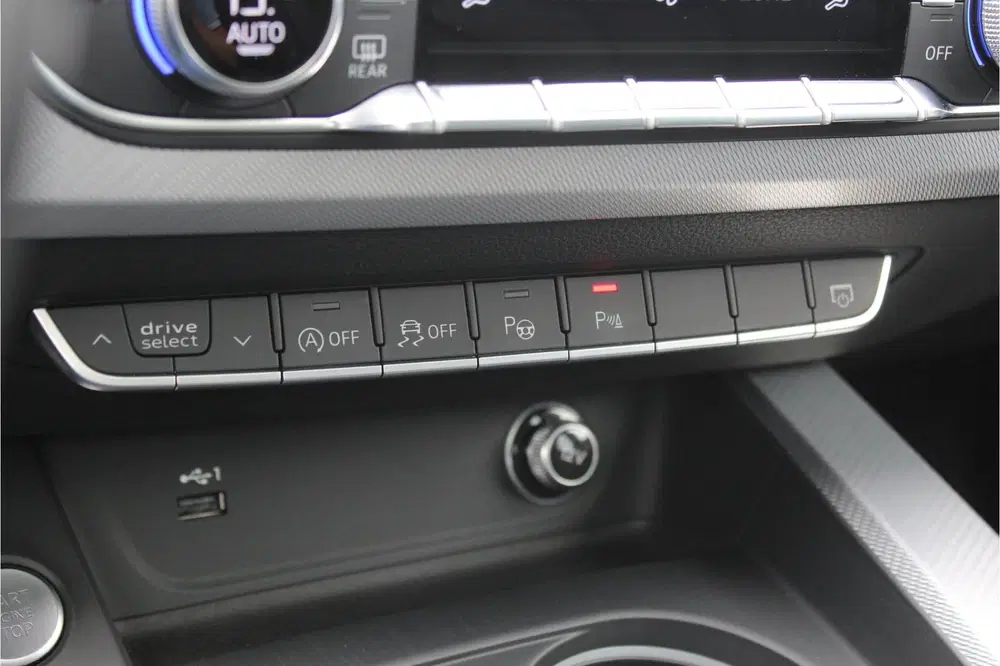 Audi A4 45 TFSI 245pk S-Line Edition PANO ACC LEER uit 2019, foto 18
