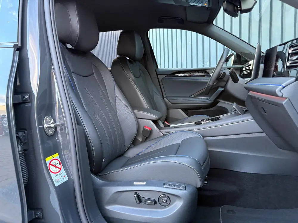 Volkswagen Tiguan 1.5 eHybrid R-Line Edition 272pk | Stoelge uit 2025, foto 18