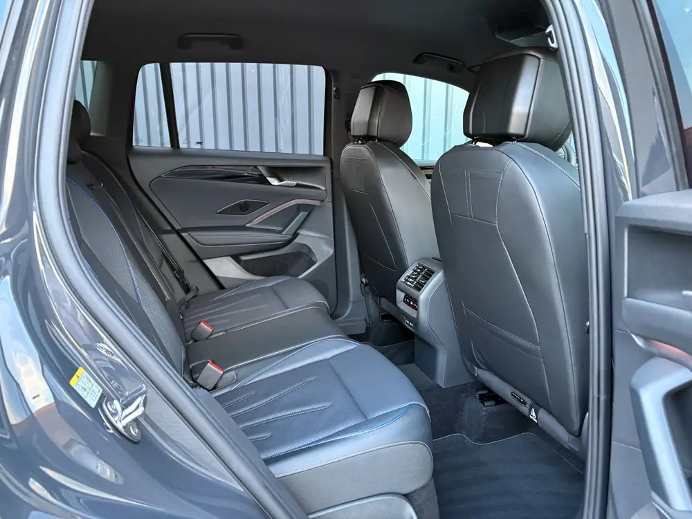 Volkswagen Tiguan 1.5 eHybrid R-Line Edition 272pk | Stoelge uit 2025, foto 19