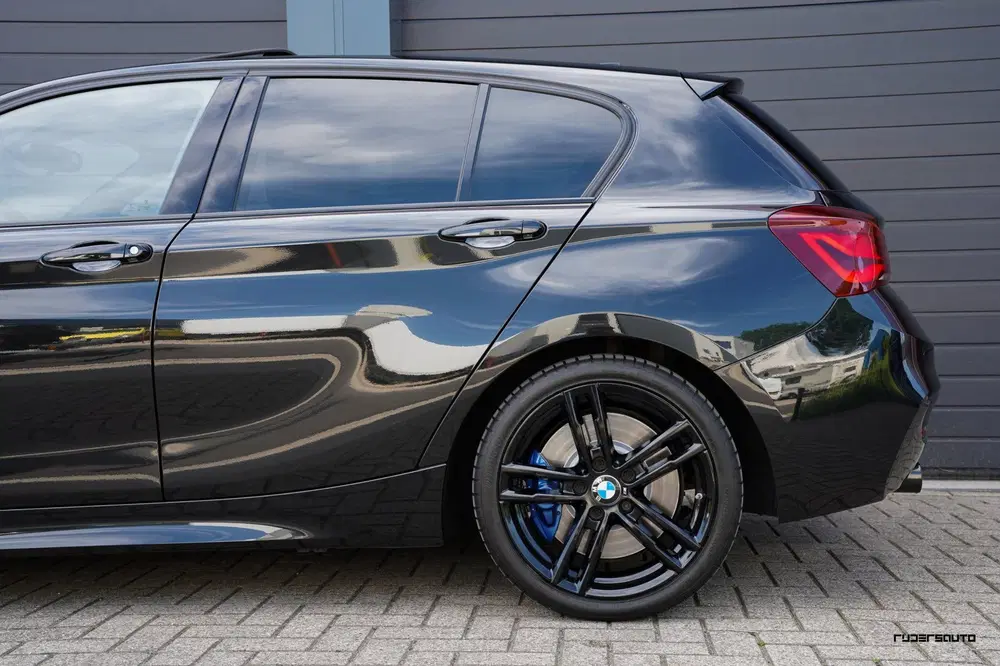 BMW 1-serie M140i LCI2 uit 2019, foto 13