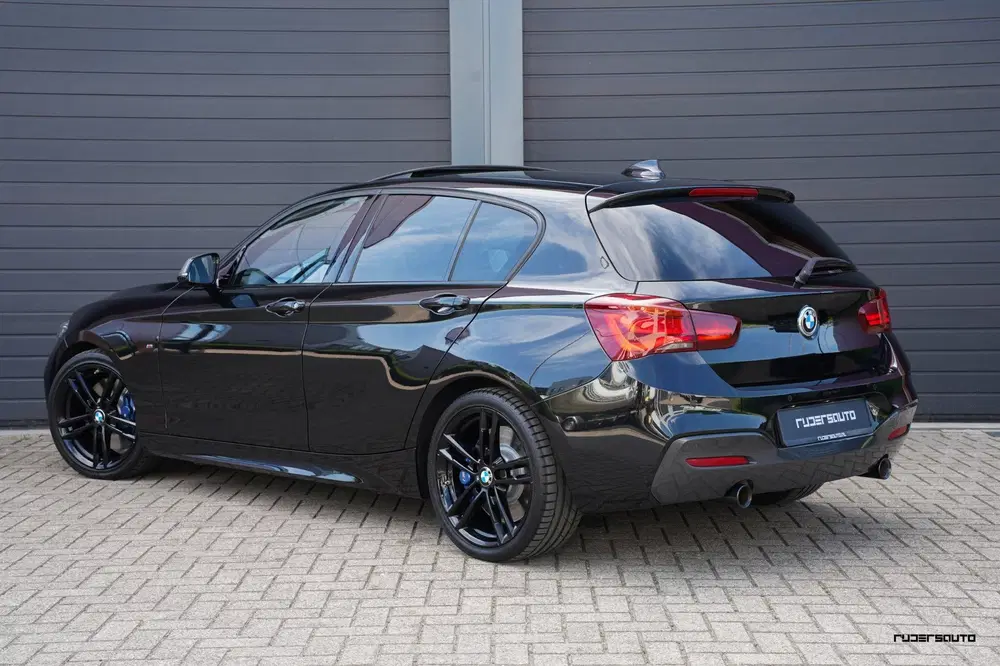 BMW 1-serie M140i LCI2 uit 2019, foto 4