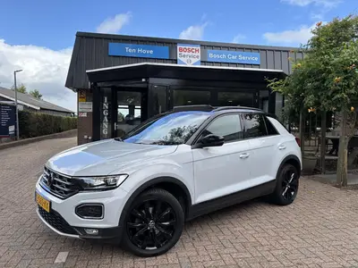 Volkswagen T-Roc 1.5 TSI DSG Sport|BlackStyle|Pano|White-Sil uit 2021