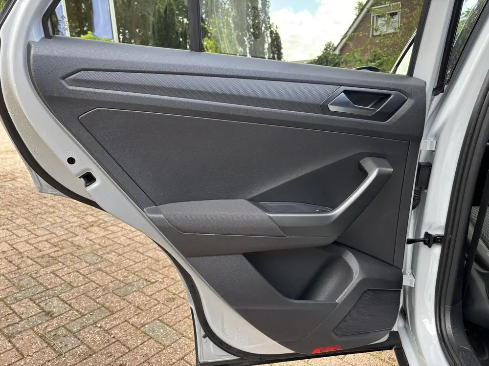 Volkswagen T-Roc 1.5 TSI DSG Sport|BlackStyle|Pano|White-Sil uit 2021, foto 18