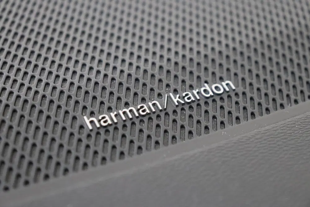 Volvo S60 B3 (M-HYBRID) R-DESIGN -HARMAN uit 2020, foto 18