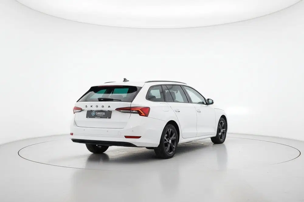 Skoda Octavia 1.4 TSI iV PHEV Ambition uit 2023, foto 12