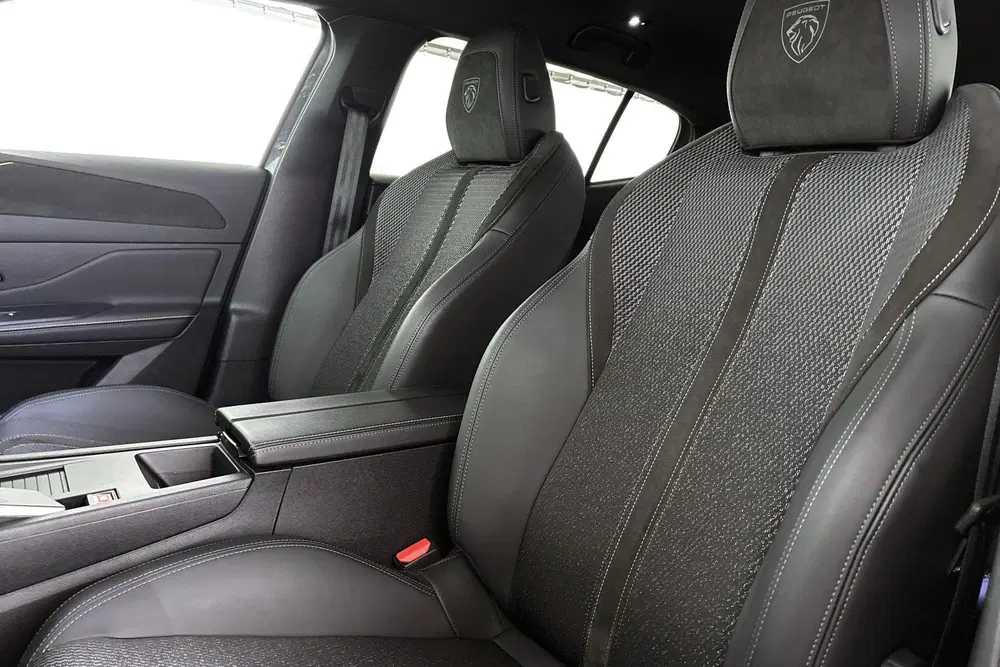 Peugeot 408 1.2 Hybrid 145 e-DCS6 GT 360 Camera Stuurv uit 2026, foto 6