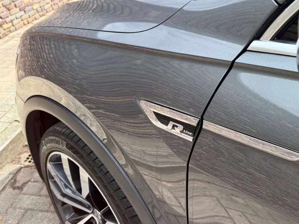 Volkswagen TIGUAN 1.5 TSI DSG R-Line Trekhaak 20 Inch Virtue uit 2019, foto 15