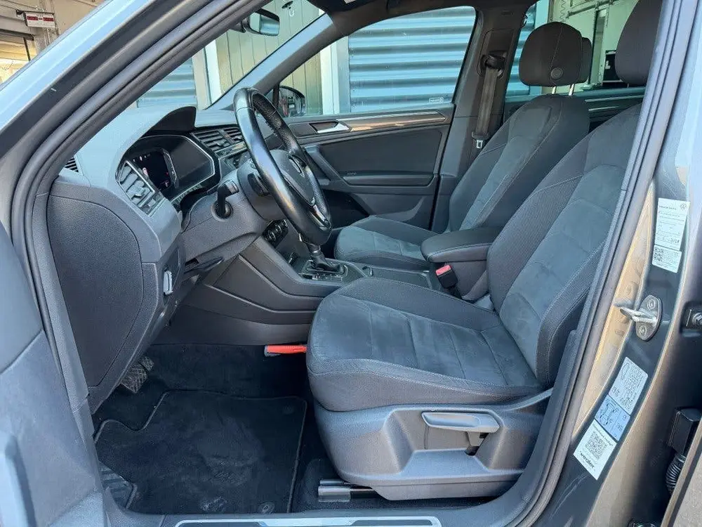 Volkswagen TIGUAN 1.5 TSI DSG R-Line Trekhaak 20 Inch Virtue uit 2019, foto 16