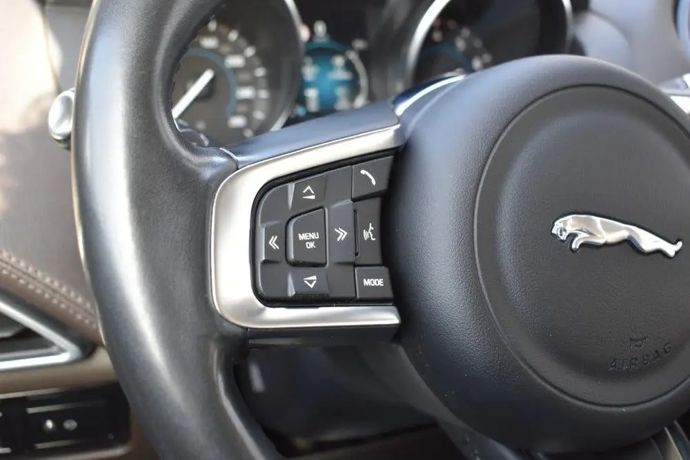 Jaguar F-Pace 2.0T AWD PRESTIGE / LEDER + STOEL VERW. / P.CA uit 2019, foto 19