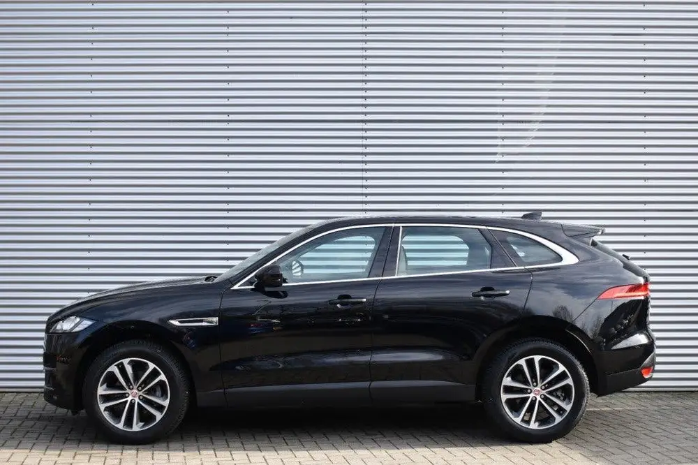 Jaguar F-Pace 2.0T AWD PRESTIGE / LEDER + STOEL VERW. / P.CA uit 2019, foto 2