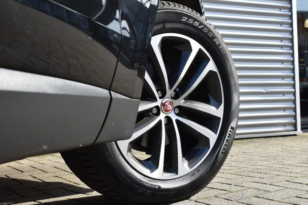Jaguar F-Pace 2.0T AWD PRESTIGE / LEDER + STOEL VERW. / P.CA uit 2019, foto 7