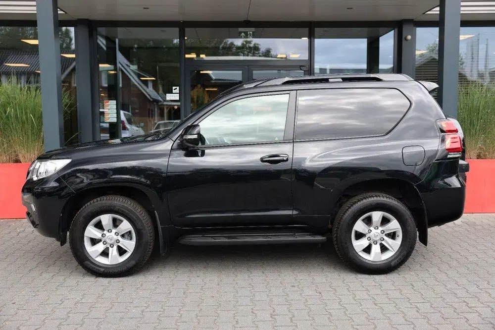 Toyota Land Cruiser 2.8 D-4D 3DRS CHALLENGER A uit 2021, foto 2