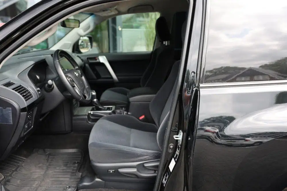 Toyota Land Cruiser 2.8 D-4D 3DRS CHALLENGER A uit 2021, foto 9
