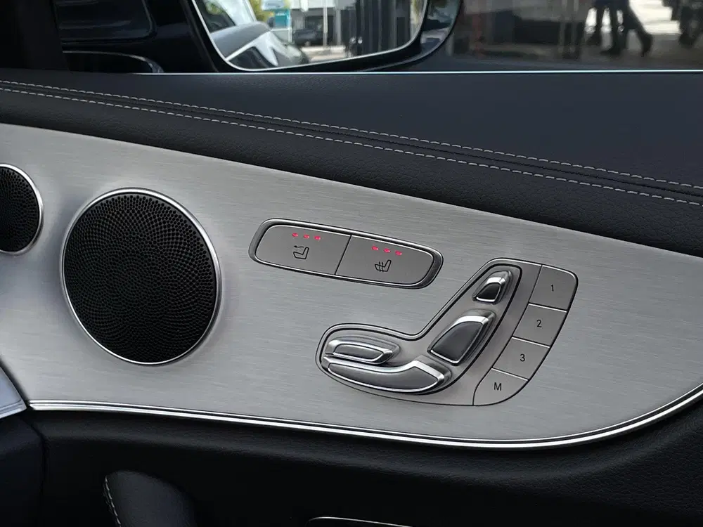 Mercedes-Benz E-Klasse 200 AMG Line uit 2020, foto 15