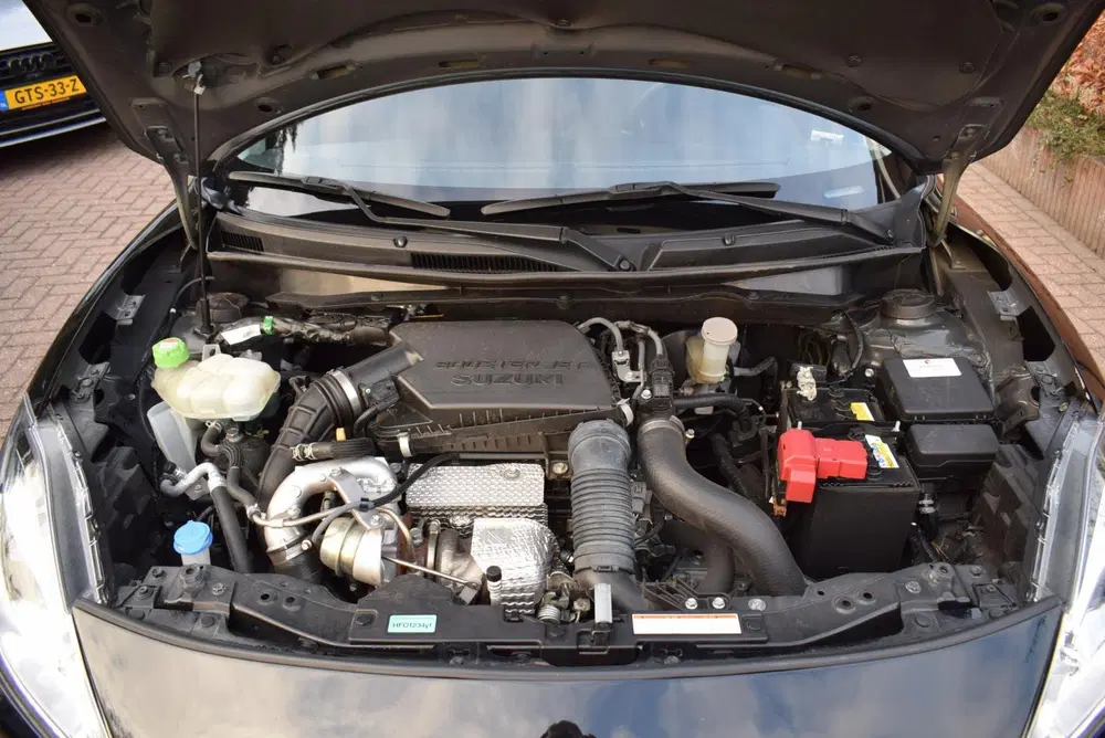 Suzuki Swift NAVI uit 2021, foto 16