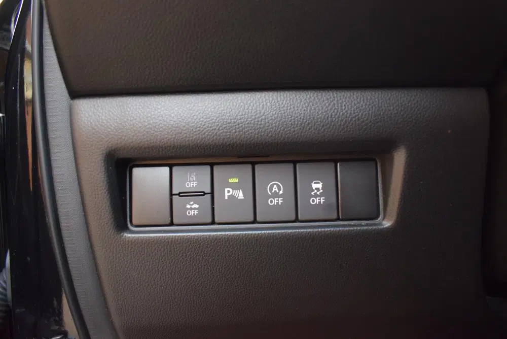 Suzuki Swift NAVI uit 2021, foto 17