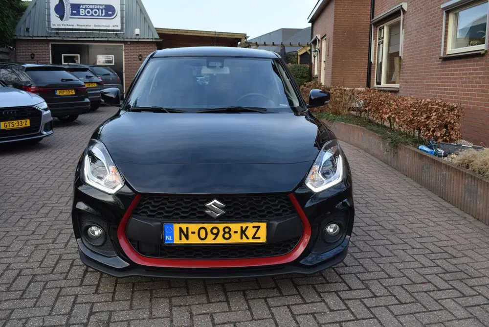 Suzuki Swift NAVI uit 2021, foto 5