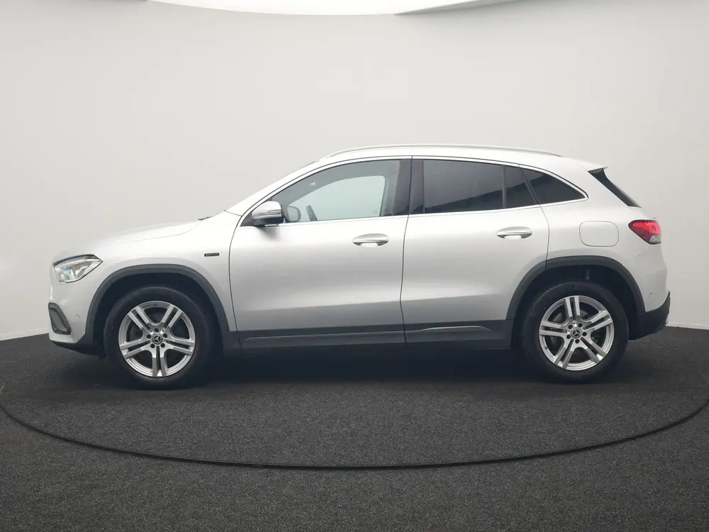 Mercedes-Benz GLA GLA 250 e Progressive PHEV 218pk Dealer O. uit 2020, foto 2