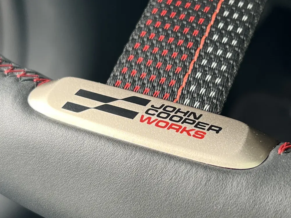Mini John Cooper Works Cooper SE John Cooper Works M 54.2 kWh pan uit 2024, foto 9