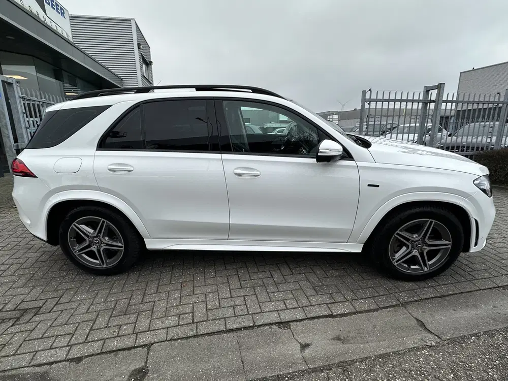 Mercedes-Benz GLE GLE 350e 4MATIC AMG Line AMG uit 2021, foto 5