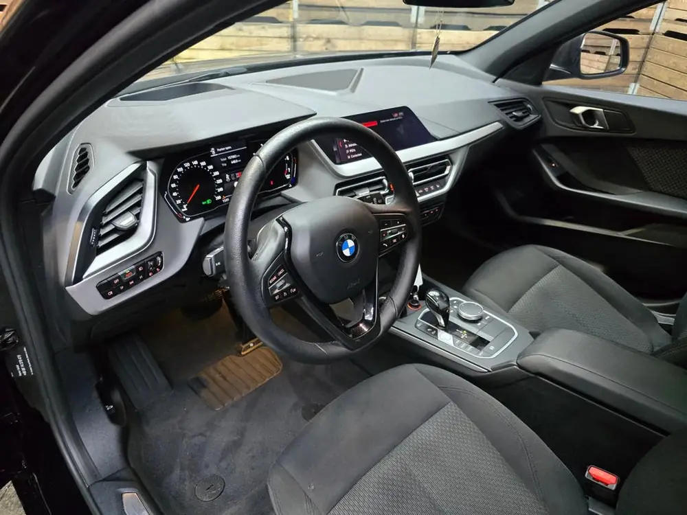 BMW 1-Serie 118i High Executive Pano Clima Camera HUD Navi L uit 2020, foto 3