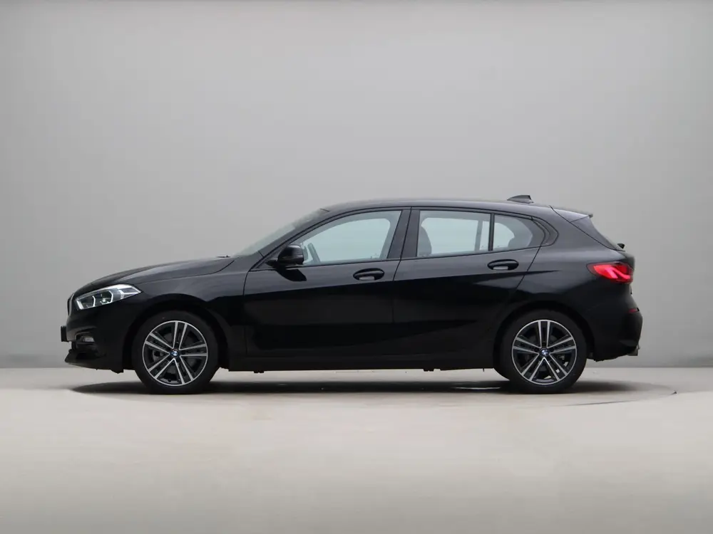 BMW 1-serie 118i Sport Line (bj 2022 uit 2022, foto 11