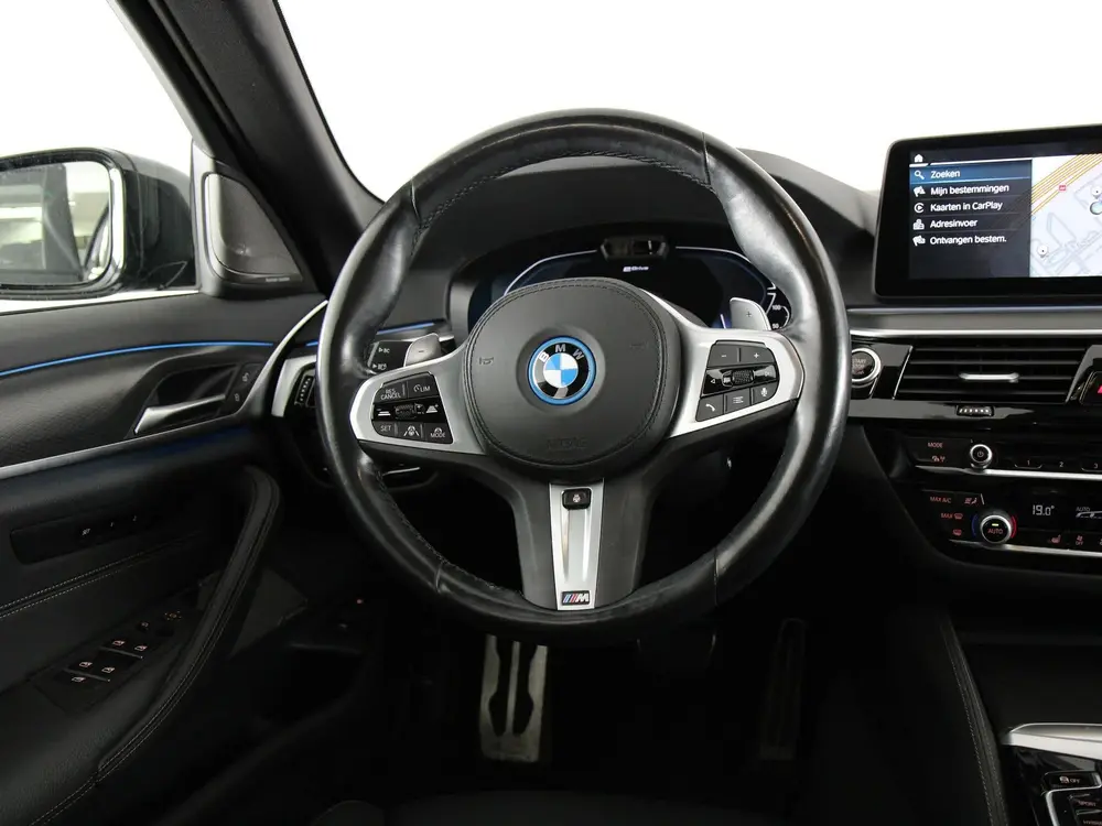 BMW 5-serie Touring 530e Business Edition Plus SoH 98% uit 2022, foto 2