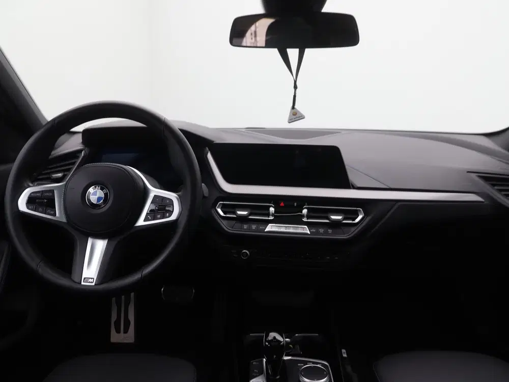 BMW 1-serie 118i M Sport (bj 2022 uit 2022, foto 13