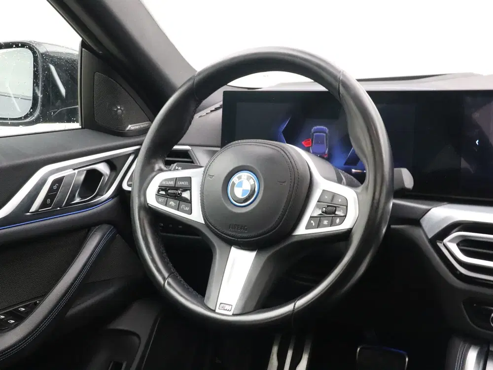 BMW i4 eDrive40 High Executive 84 kWh SoH 93% uit 2022, foto 2