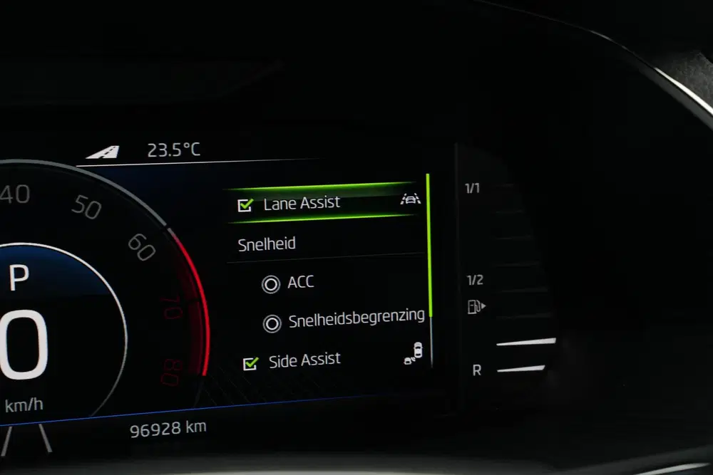 Skoda Superb 1.4 iV Sportline Panoramadak Canton 360 C uit 2021, foto 16