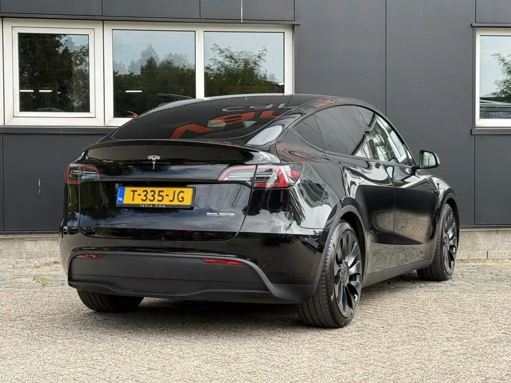 Tesla Model Y Performance AWD 75kWh uit 2023, foto 6