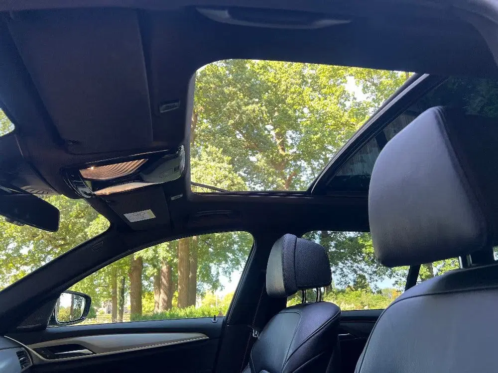 BMW 5-serie 540i xDrive M-Sport uit 2019, foto 12
