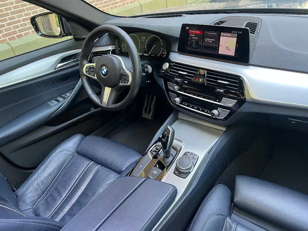 BMW 5-serie 540i xDrive M-Sport uit 2019, foto 14