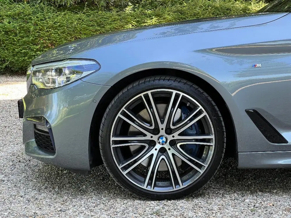 BMW 5-serie 540i xDrive M-Sport uit 2019, foto 9