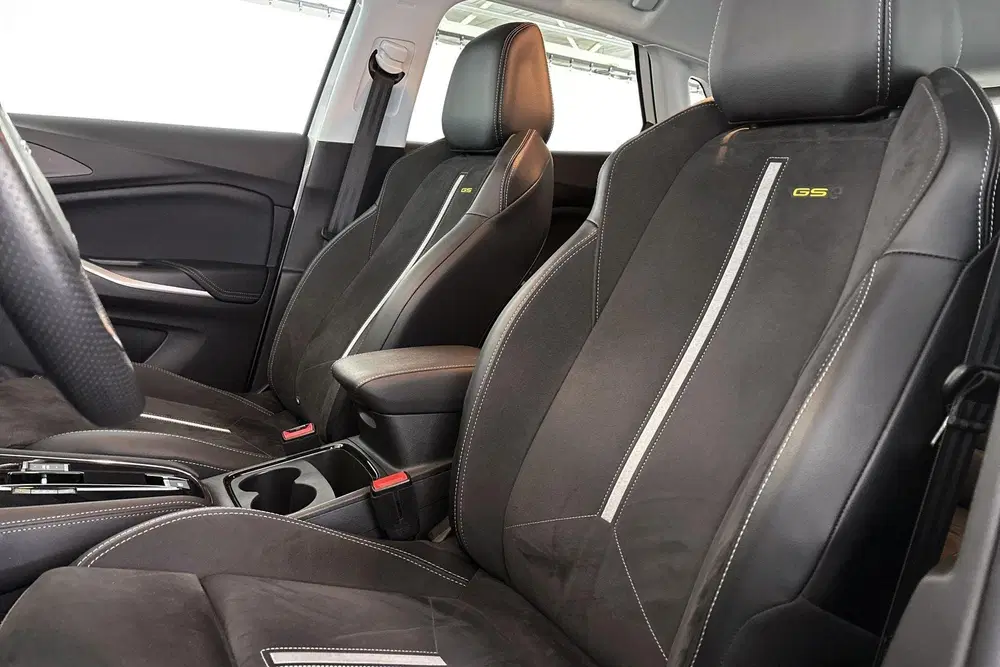 Opel Grandland 1.6 Turbo Plug-In Hybrid 4x4 GSe Stoel-Stu uit 2024, foto 6