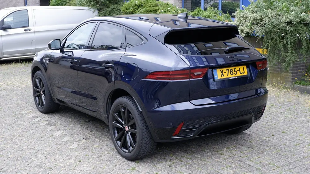 Jaguar E-Pace 1.5 P300e AWD R-Dynamic S incl. BTW uit 2023, foto 4
