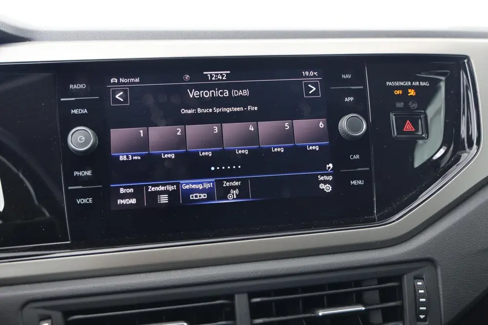 Volkswagen Polo 1.0 TSI Comfortline Business| Carplay | Navi uit 2021, foto 19