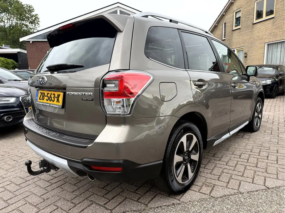 Subaru Forester 2.0 Premium NL Auto, Vol Opties. (bj 2019) uit 2019, foto 3