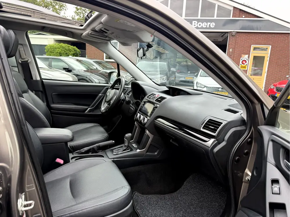 Subaru Forester 2.0 Premium NL Auto, Vol Opties. (bj 2019) uit 2019, foto 5
