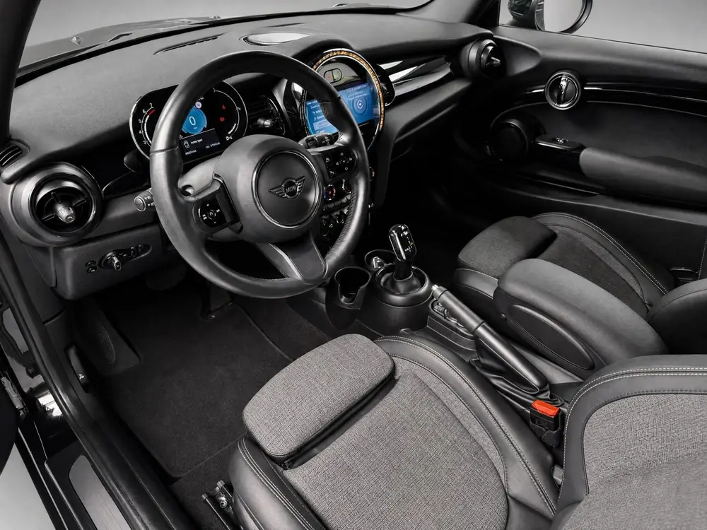 Mini Cooper 1.5 Cooper Classic uit 2022, foto 3