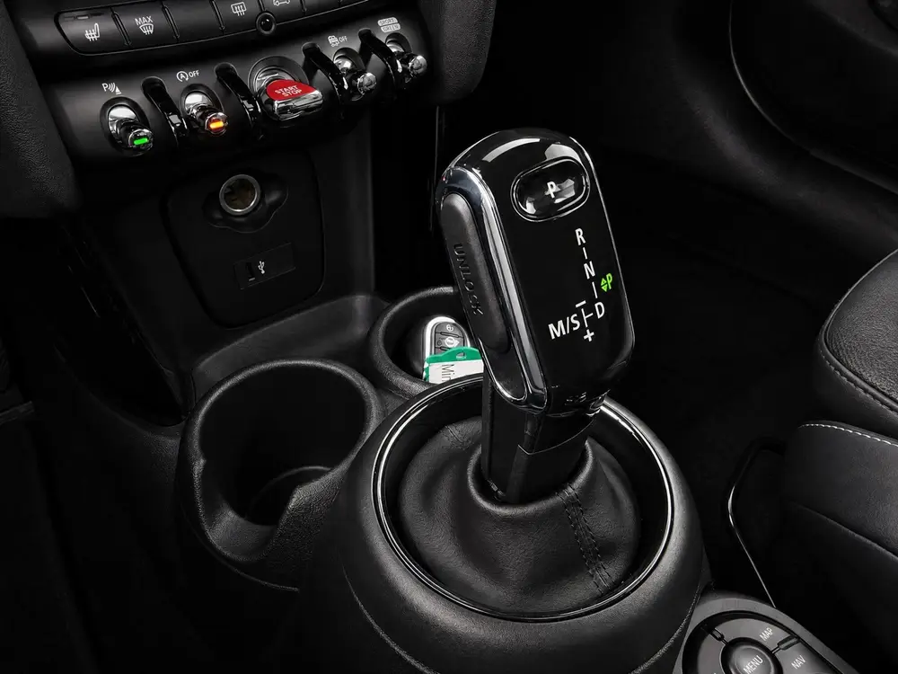 Mini Cooper 1.5 Cooper Classic uit 2022, foto 4