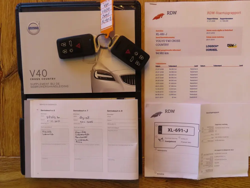 Volvo V40 Cross Country 1.5 T3 Polar+ Luxury Trekhaak Leder uit 2019, foto 20