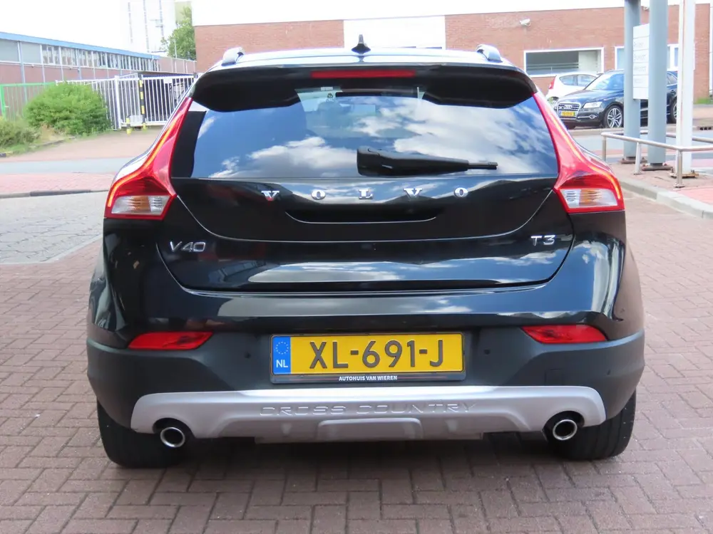 Volvo V40 Cross Country 1.5 T3 Polar+ Luxury Trekhaak Leder uit 2019, foto 4