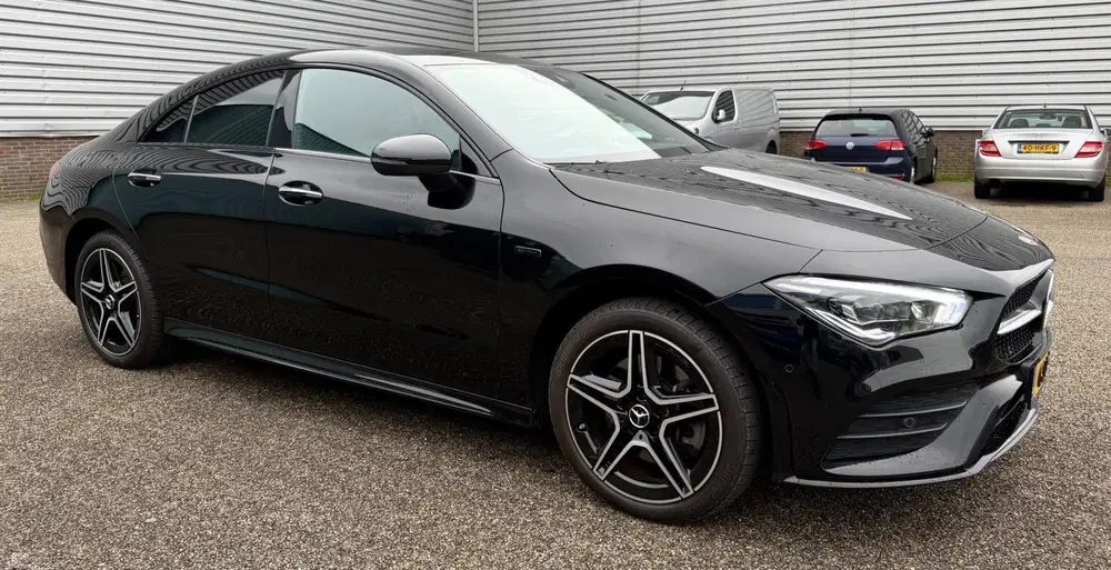 Mercedes-Benz CLA 250 e Premium Plus uit 2021, foto 2