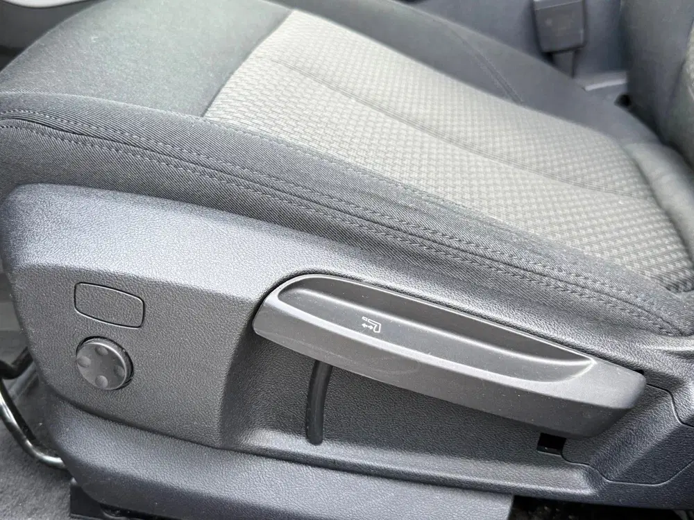 BMW 1-serie 118i uit 2020, foto 10